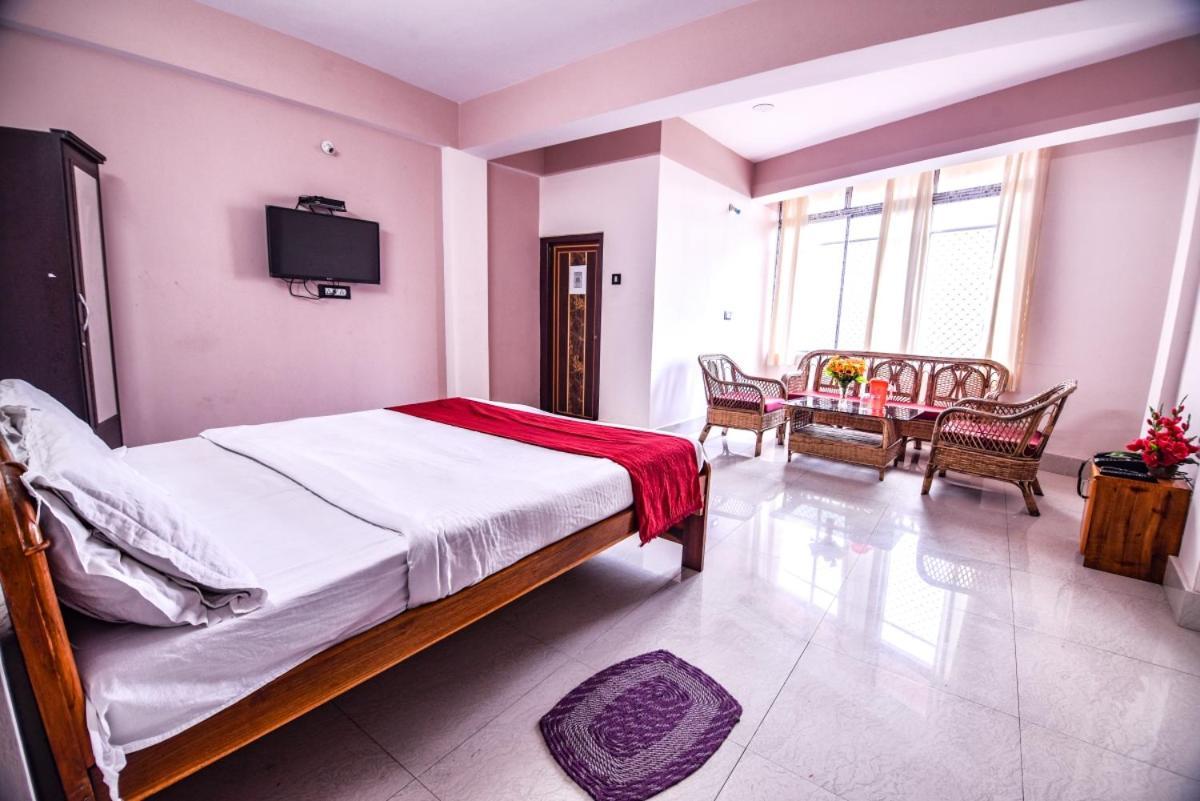 Hotel Aashiyana Kalimpong Esterno foto